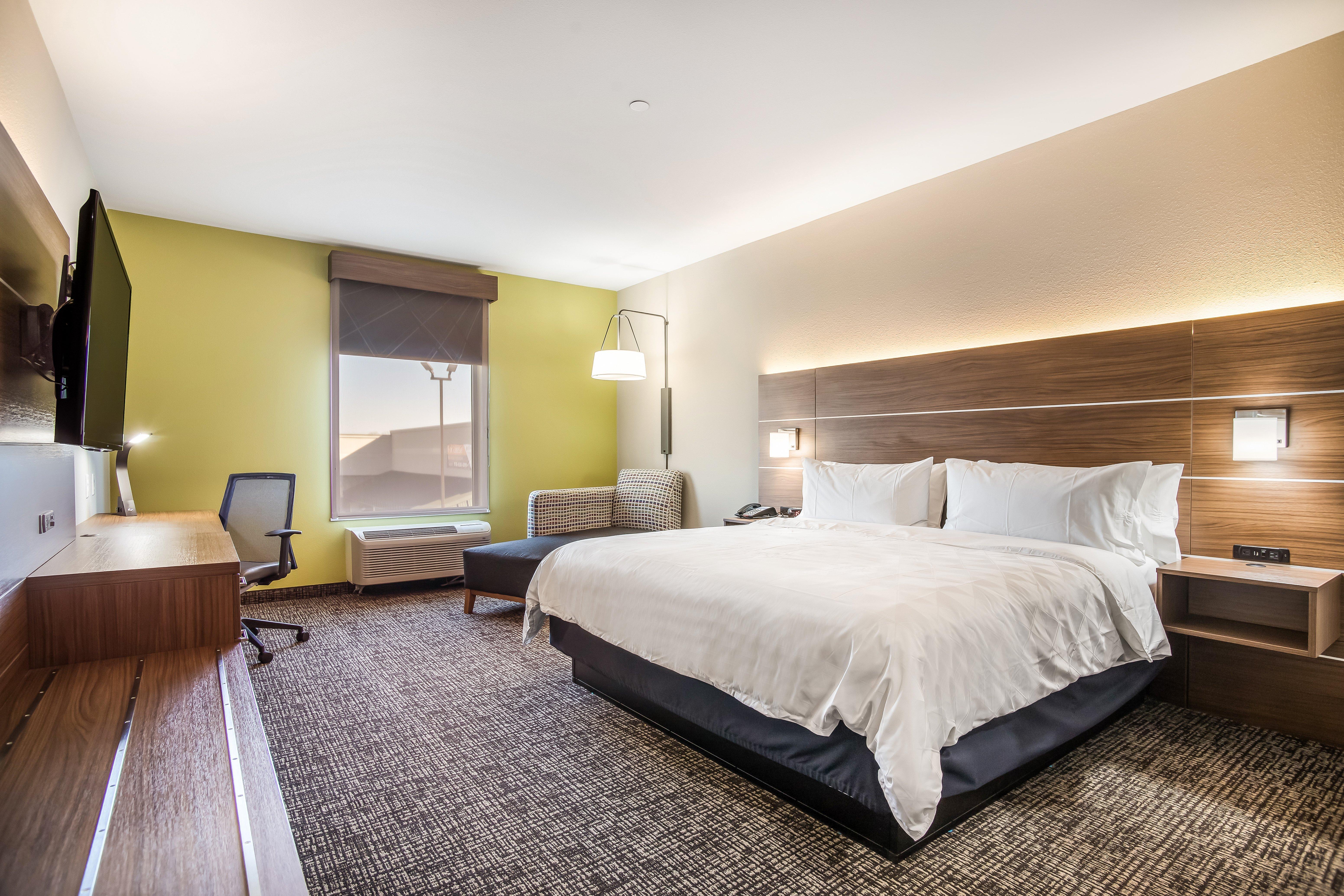 Holiday Inn Express & Suites Tulsa East - Catoosa By Ihg Exterior photo