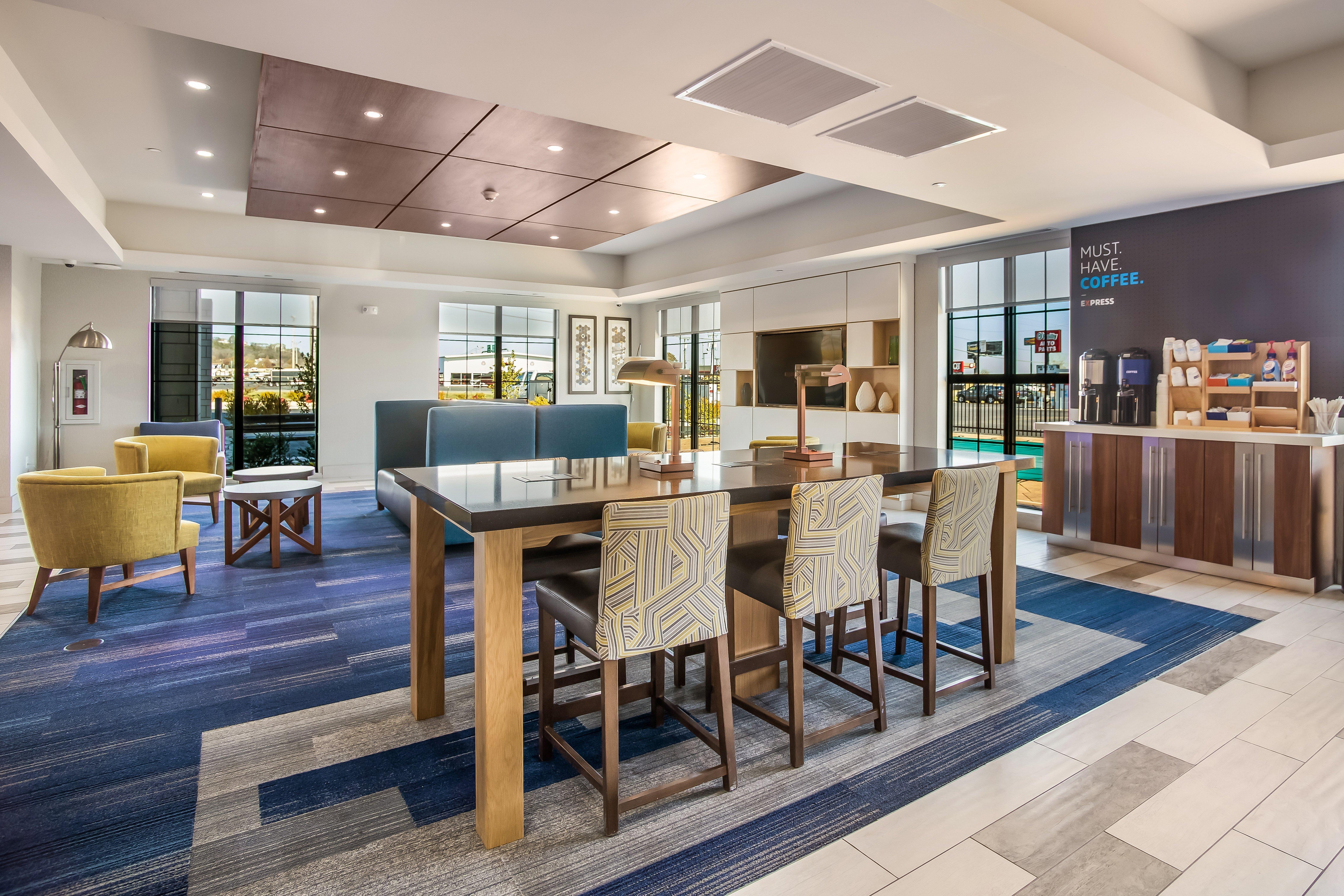 Holiday Inn Express & Suites Tulsa East - Catoosa By Ihg Exterior photo