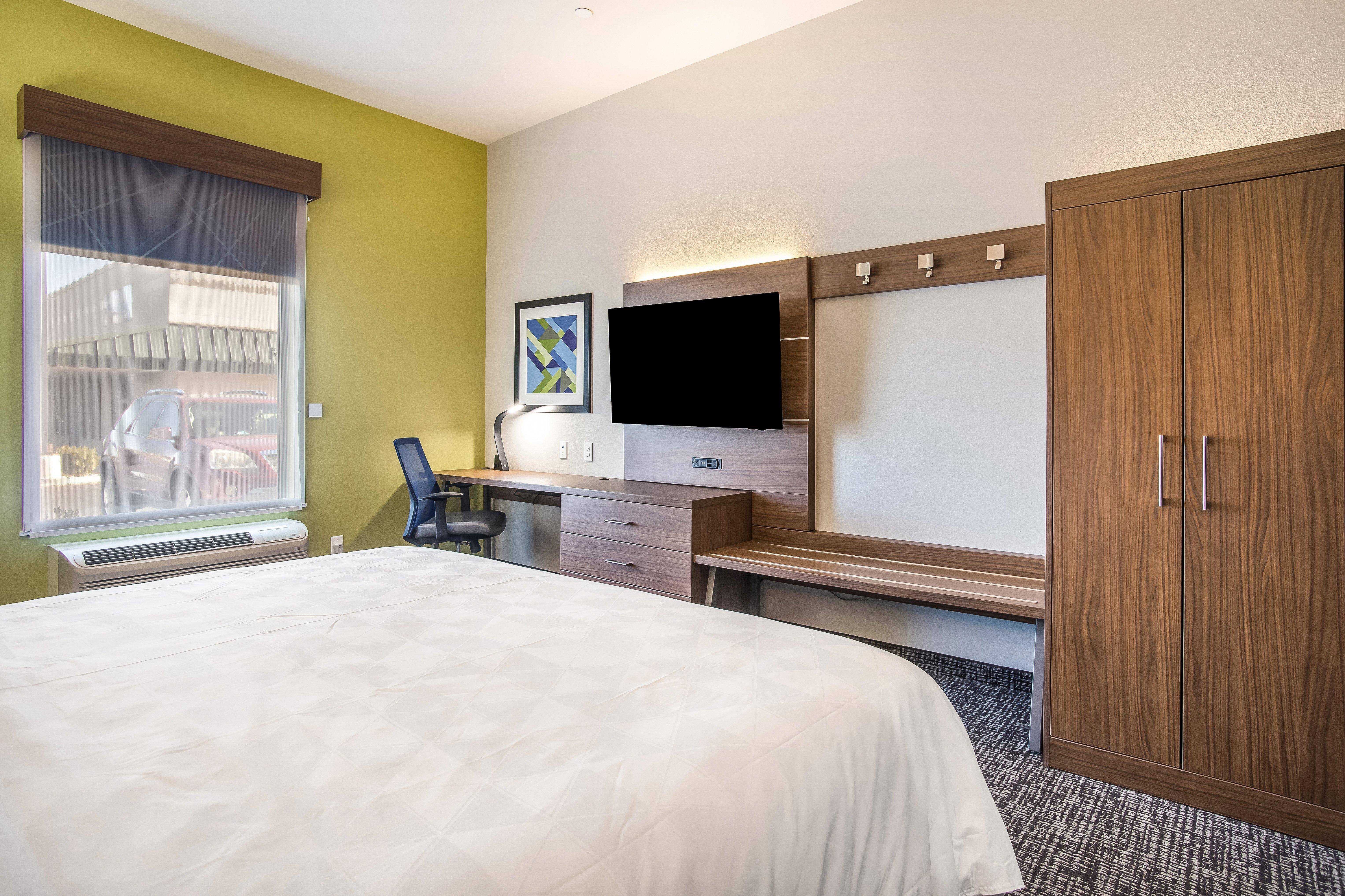 Holiday Inn Express & Suites Tulsa East - Catoosa By Ihg Exterior photo