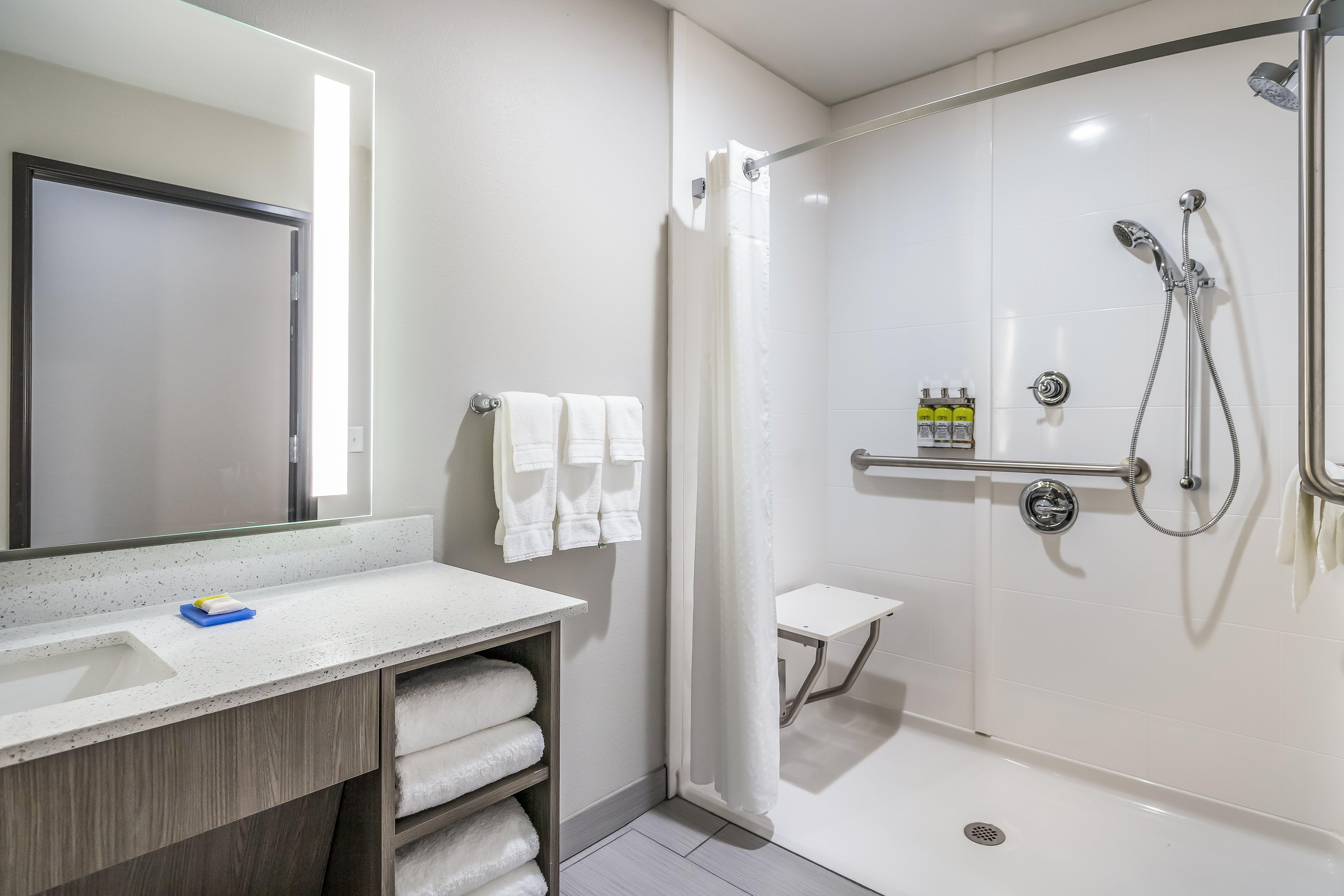 Holiday Inn Express & Suites Tulsa East - Catoosa By Ihg Exterior photo