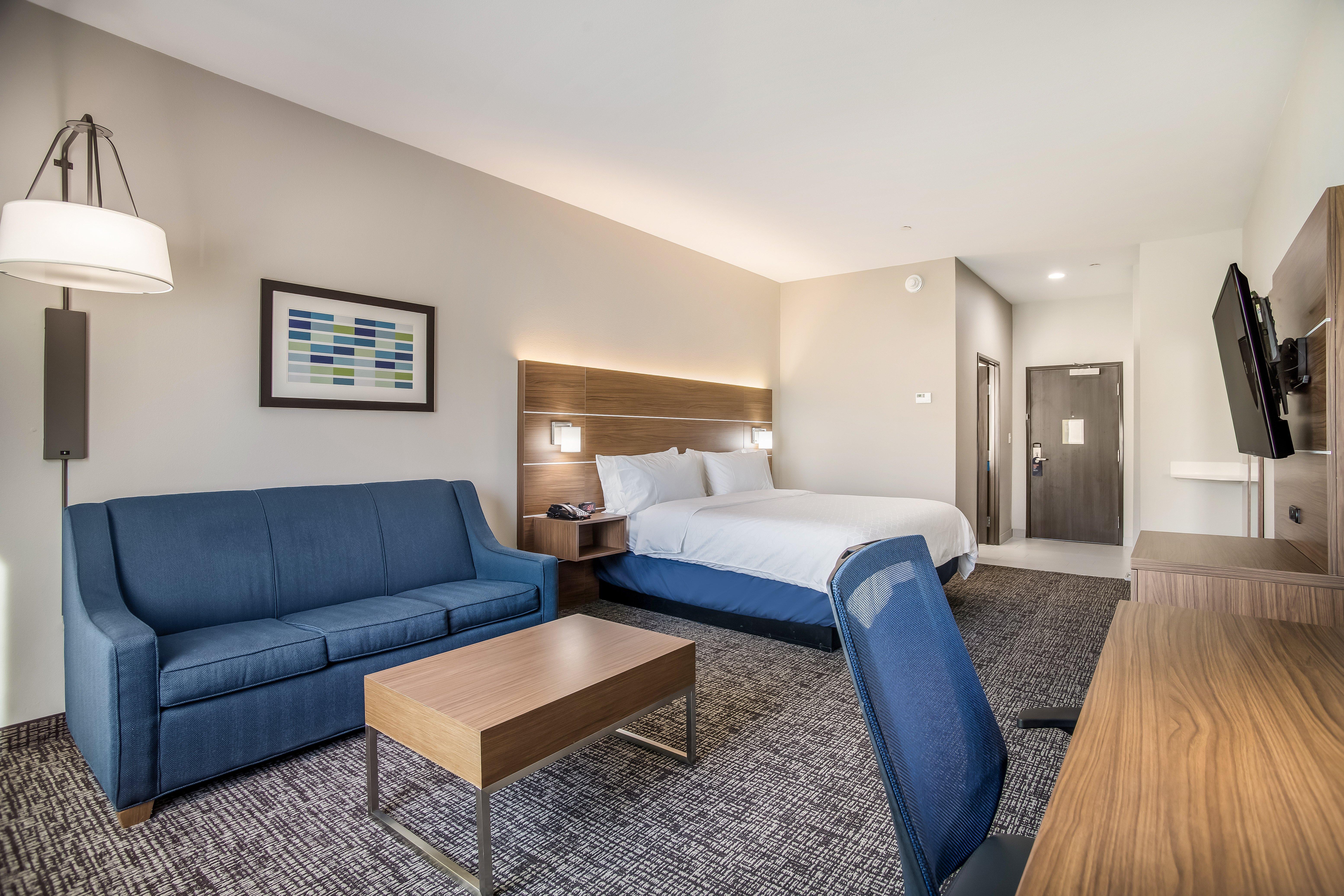 Holiday Inn Express & Suites Tulsa East - Catoosa By Ihg Exterior photo