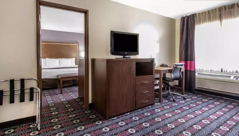 Holiday Inn Express & Suites Tulsa East - Catoosa By Ihg Exterior photo