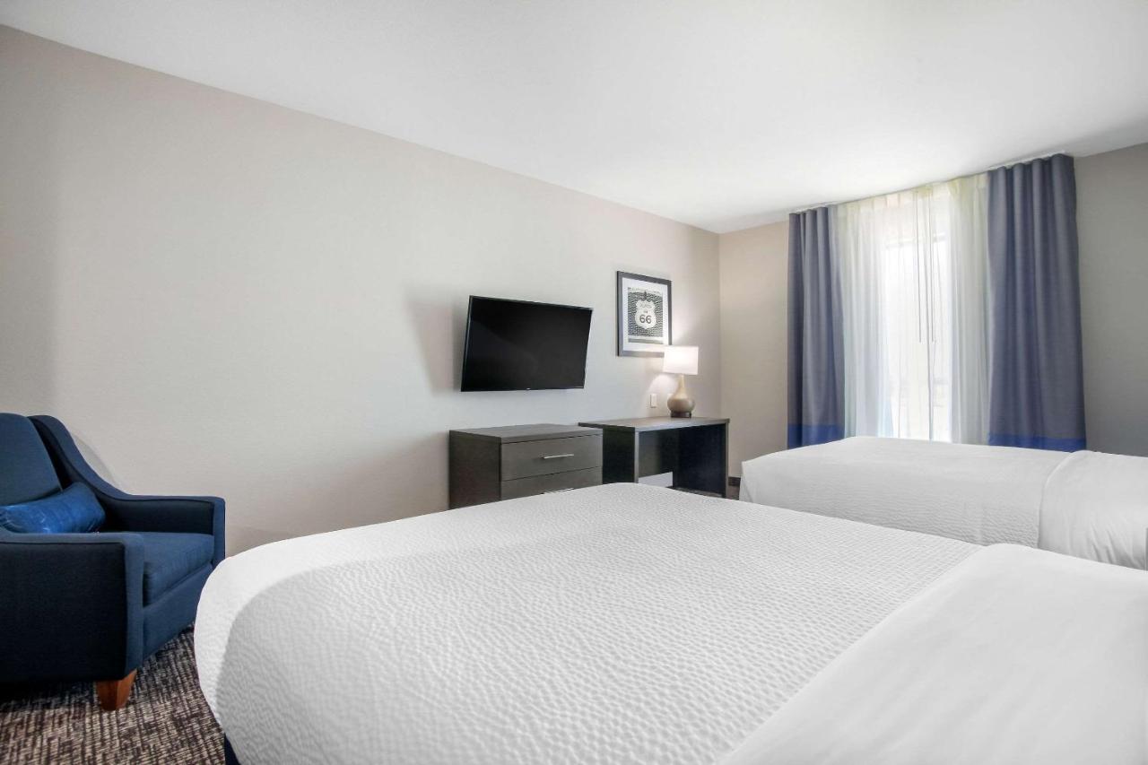 Holiday Inn Express & Suites Tulsa East - Catoosa By Ihg Exterior photo