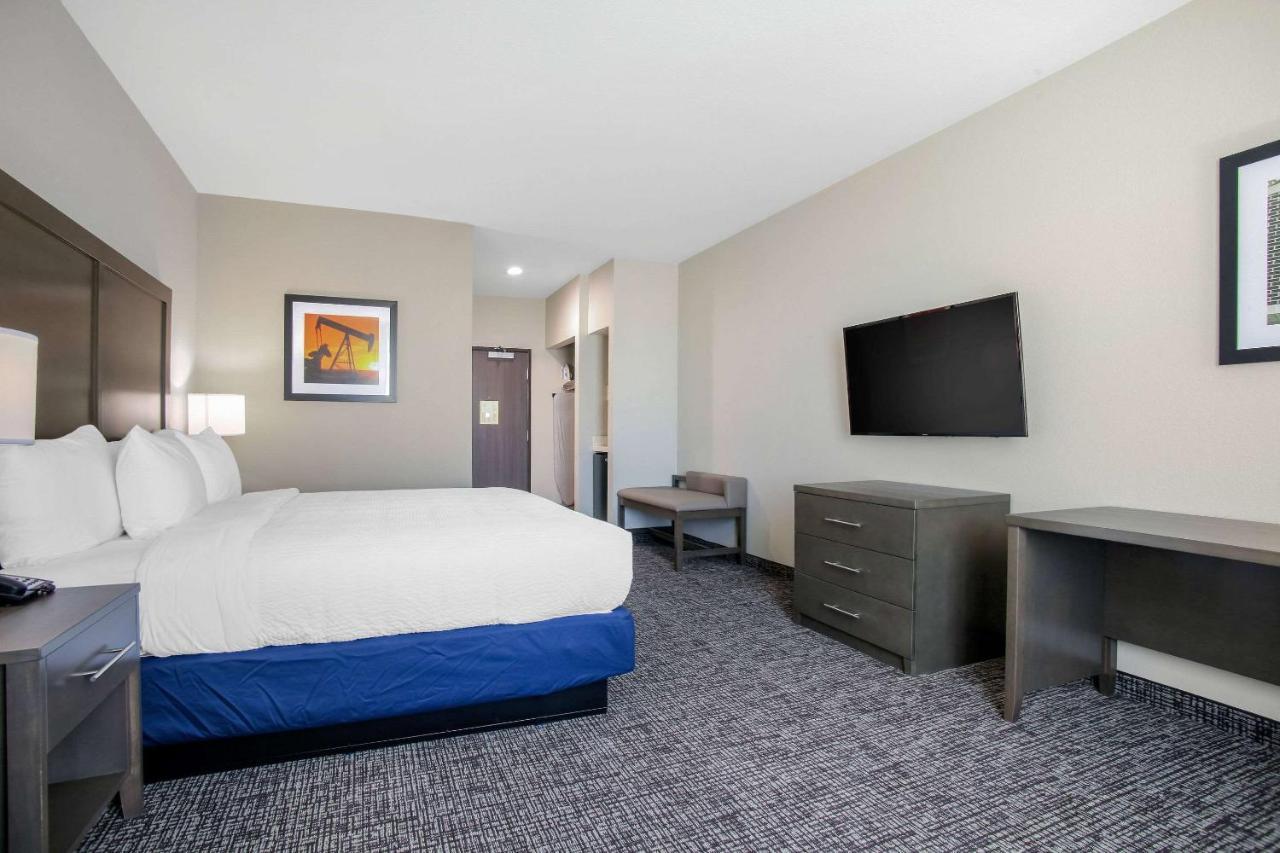 Holiday Inn Express & Suites Tulsa East - Catoosa By Ihg Exterior photo